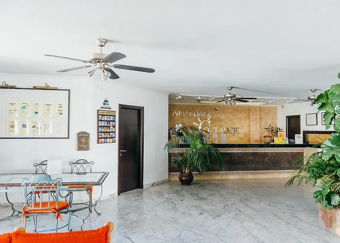 Lägenhet Neptuno Costadeje 3*